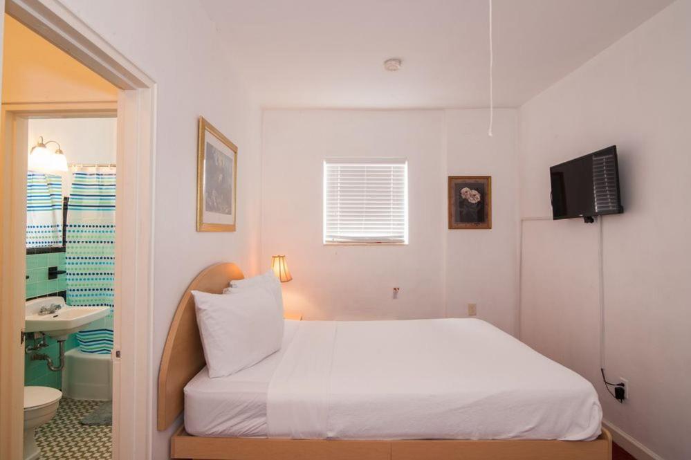 Island House South Beach (Adults Only) Miami Beach Bagian luar foto